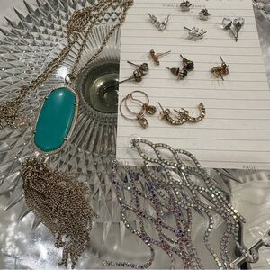 Kendra Scott necklace and Earring bundle 12 items J526 unbranded earrings